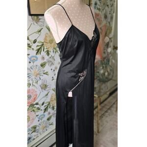 Lovely Vintage  Joie De Vie Nylon "Satin" Look Nightgown with  Lace